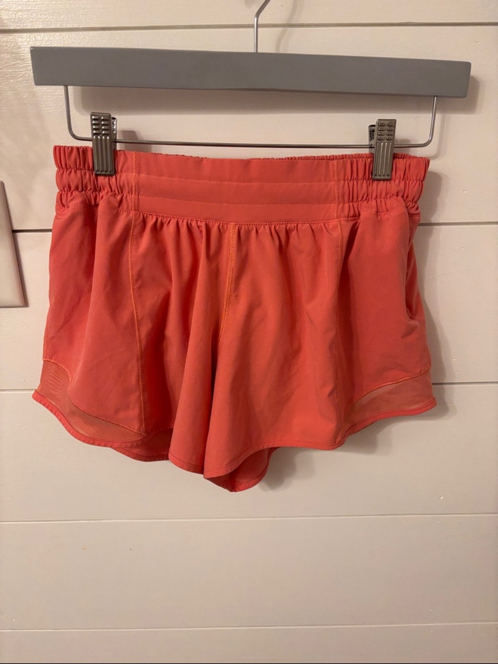 Lululemon pink hotty hot shorts size 6
